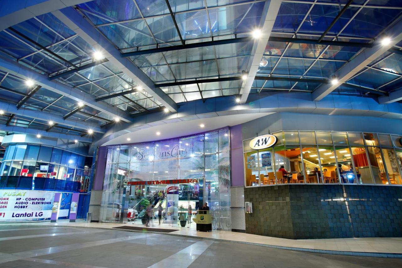 Amaris Hotel Seasons City Джакарта Экстерьер фото