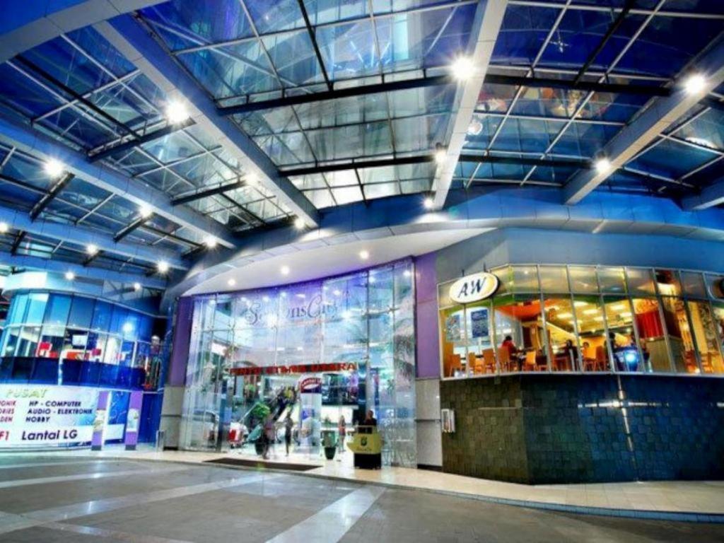 Amaris Hotel Seasons City Джакарта Экстерьер фото