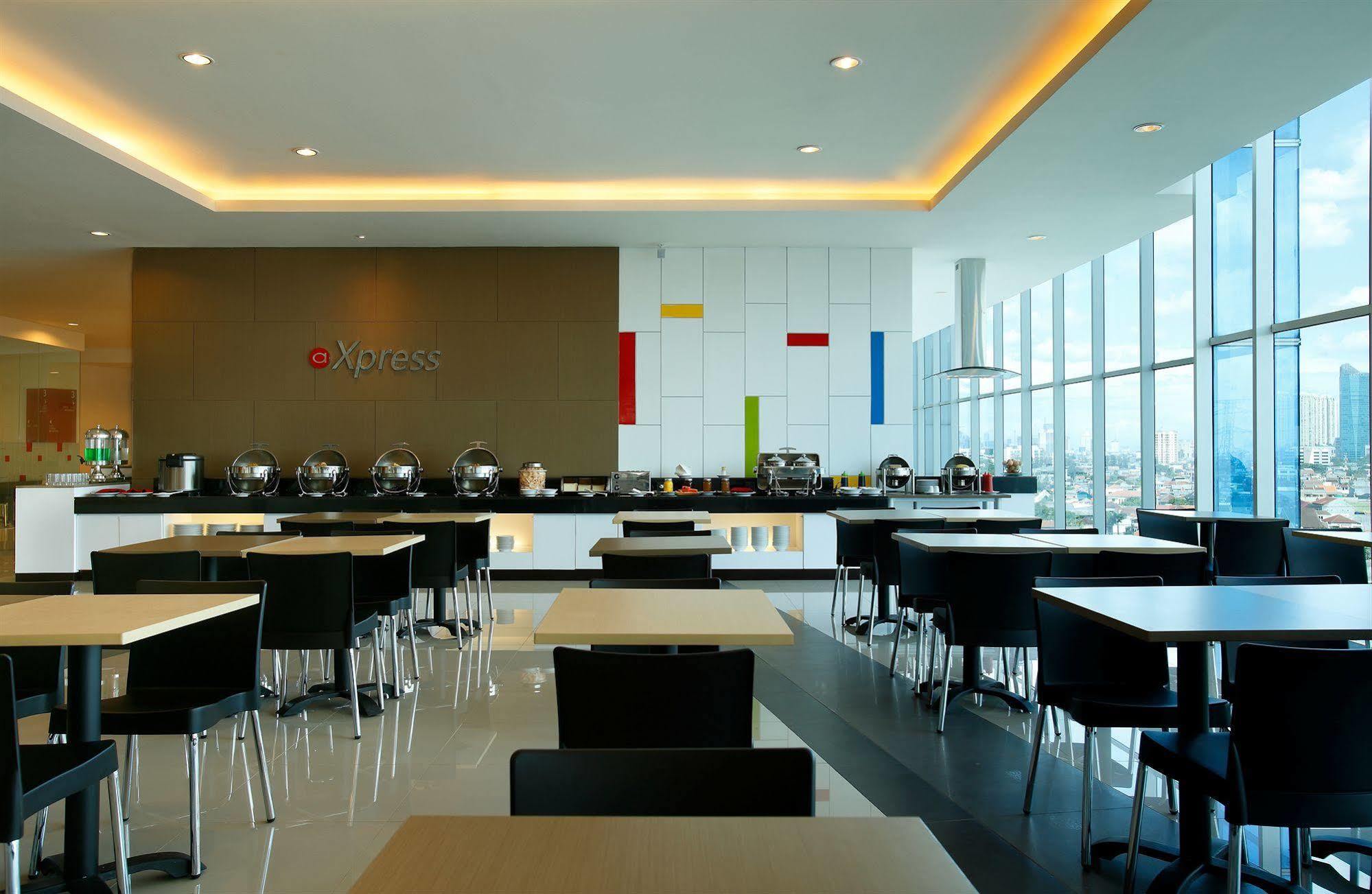 Amaris Hotel Seasons City Джакарта Экстерьер фото