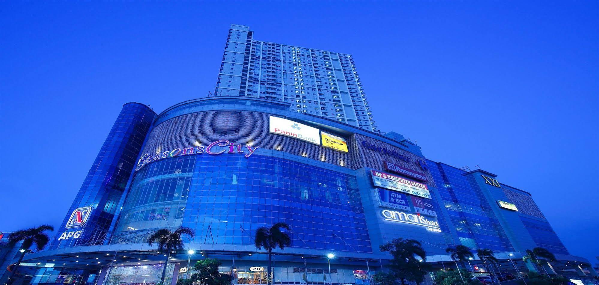 Amaris Hotel Seasons City Джакарта Экстерьер фото